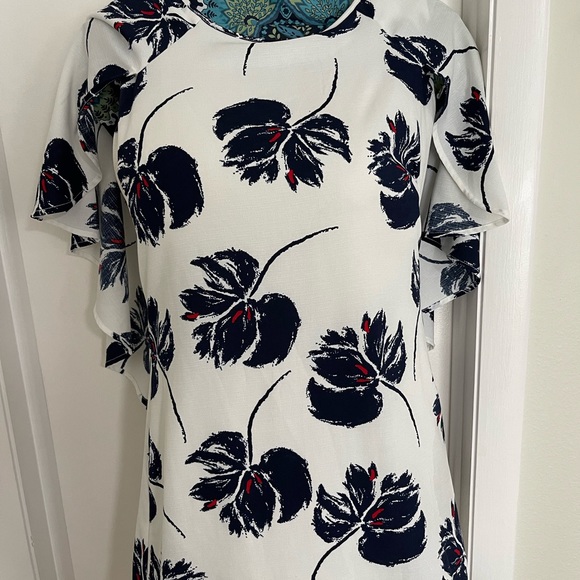 Ark&co White CAPE dress - Picture 1 of 9